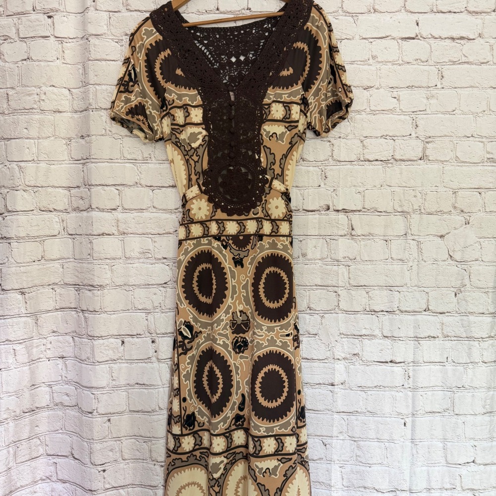 Max Azria Collection 100% Silk Geometric Crochet Lace Midi Dress Size Medium